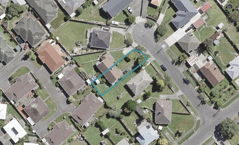 5 Frickleton Grove, Waterloo, Lower Hutt - Carousel 1