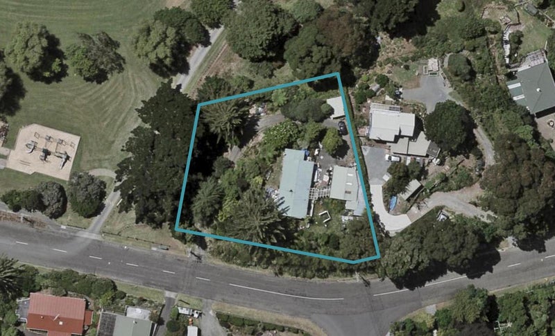 49 Makora Road, Otaihanga, Paraparaumu - Carousel 1