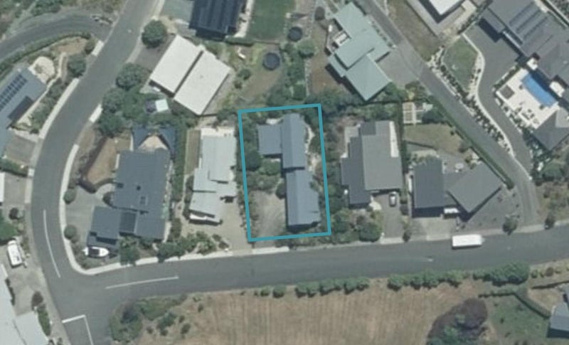 12 Windsor Drive, Britannia Heights, Nelson - Carousel 1