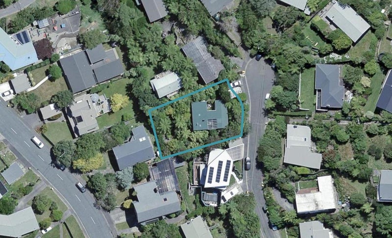 7 Bourbon Terrace, Karori, Wellington - Carousel 1