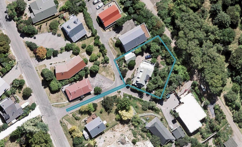 8 Fleur Lane, Akaroa, Akaroa - Carousel 1