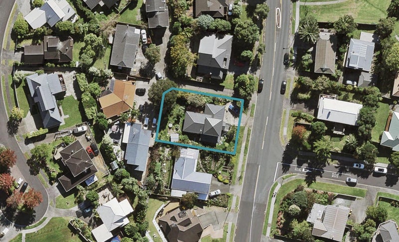 24 Unsworth Drive, Unsworth Heights, Auckland - Carousel 1