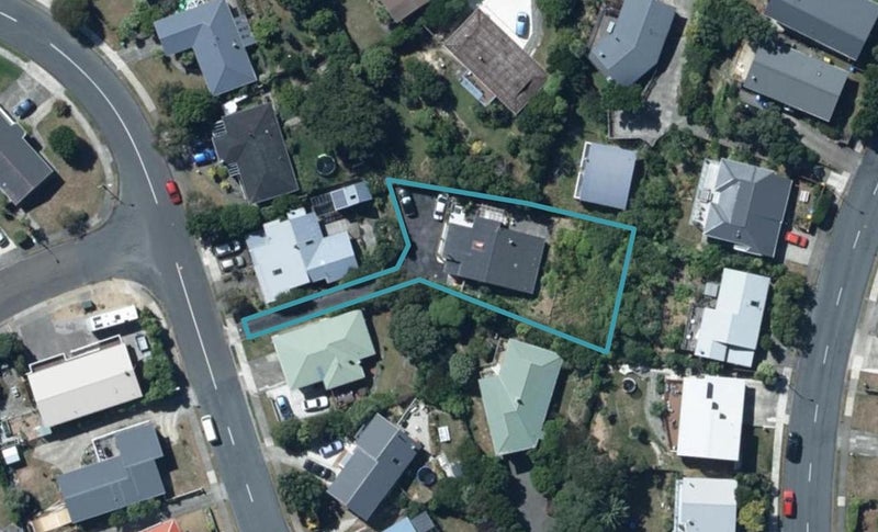30 Brora Crescent, Papakowhai, Porirua - Carousel 1