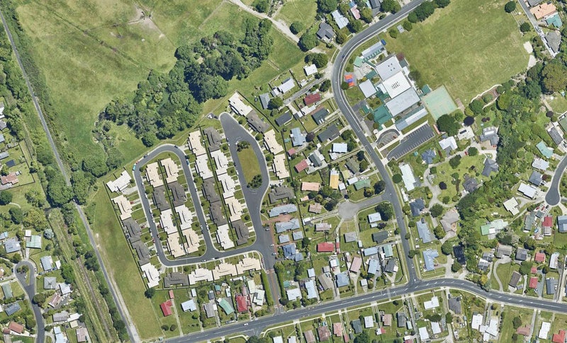 3/64 Kawaha Point Road, Kawaha Point, Rotorua - Carousel 1