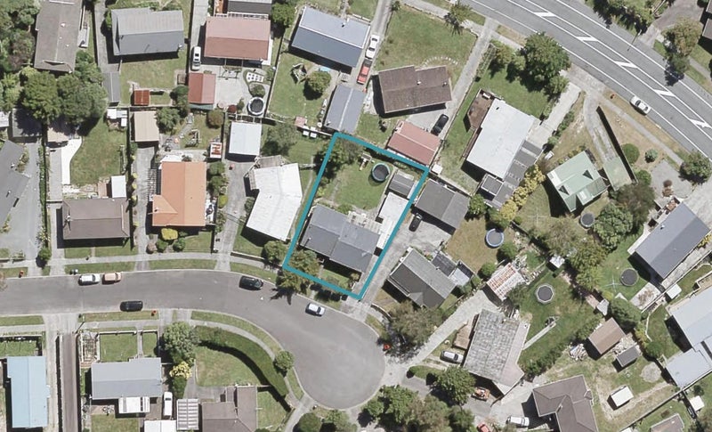 15 Moonstone Grove, Birchville, Upper Hutt - Carousel 1