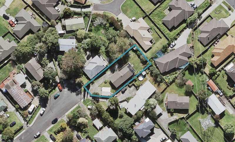 31 Arlette Place, Massey, Auckland - Carousel 1