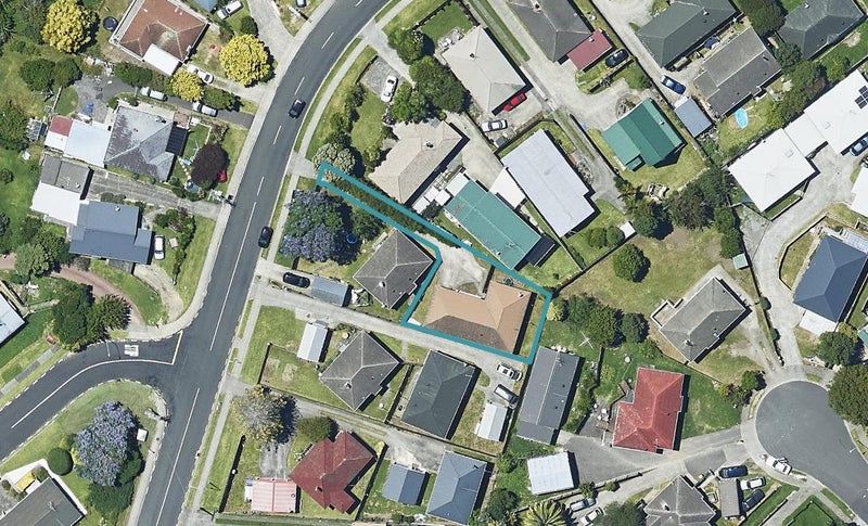 9B Cook Street, Gate Pa, Tauranga - Carousel 1
