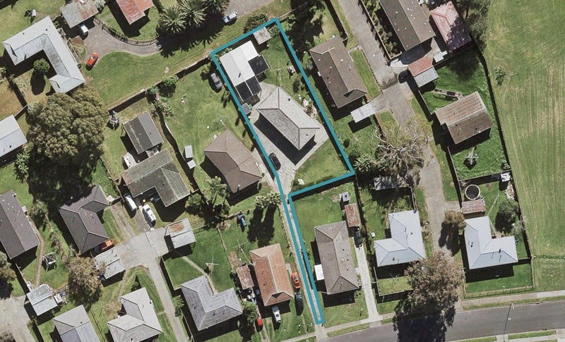 60 Cranmere Crescent, Mangere East, Auckland - Carousel 1