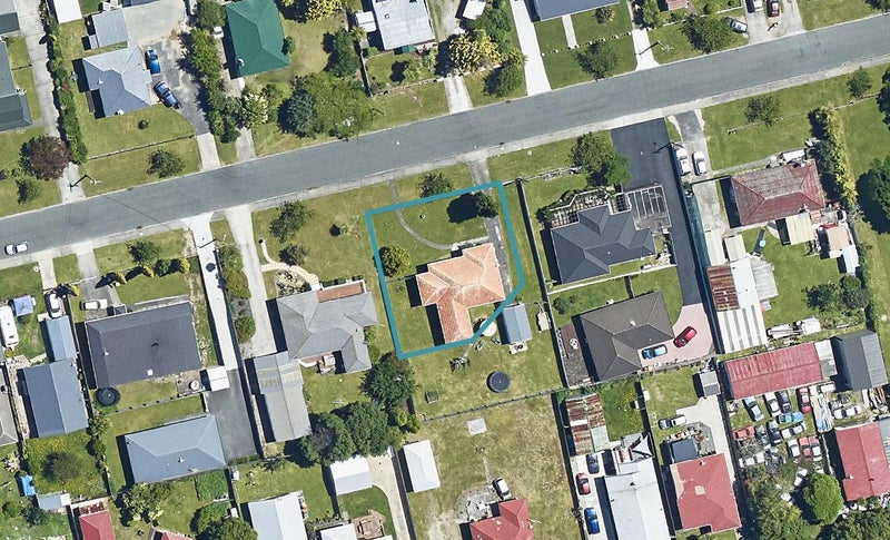 11 Cochrane Street, Fairy Springs, Rotorua - Carousel 1