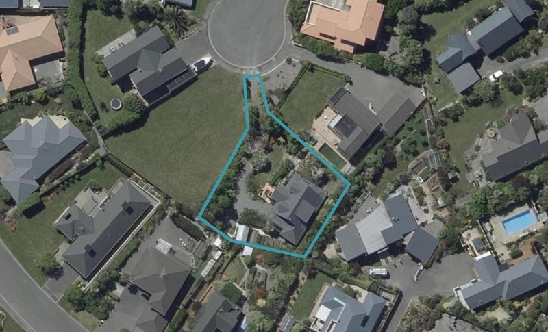 17 Somerton Rise, Westmorland, Christchurch - Carousel 1