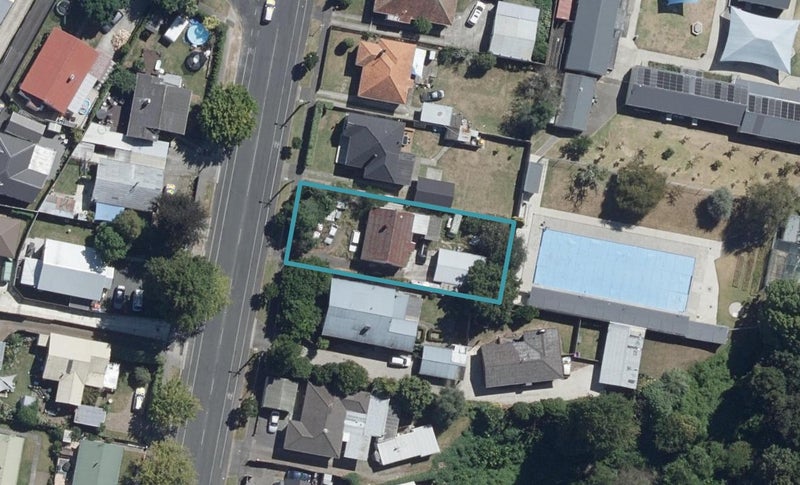 201 Maeroa Road, Maeroa, Hamilton - Carousel 1