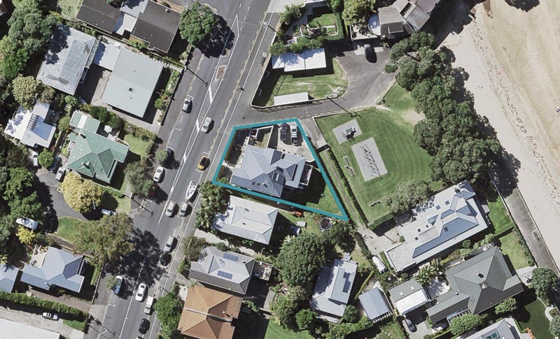 80 Vauxhall Road, Devonport, Auckland - Carousel 1