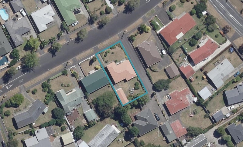 9 Ashbury Avenue, Silverdale, Hamilton - Carousel 1