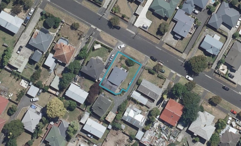 25 Hinau Street, Maeroa, Hamilton - Carousel 1