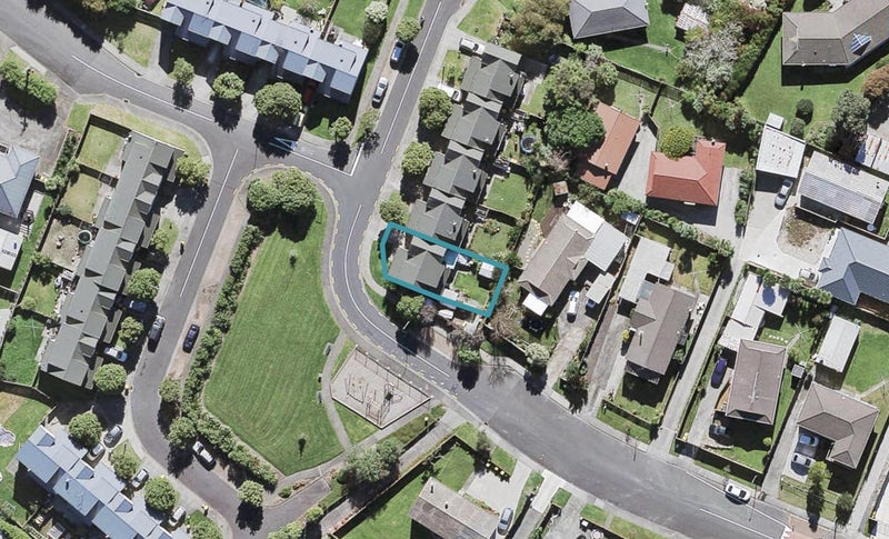 38 Laura Street, Kelston, Auckland - Carousel 1