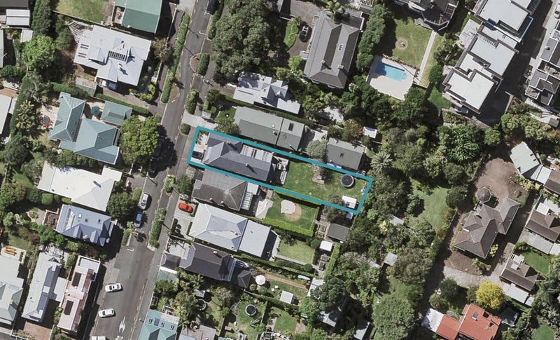 8 Huia Street, Devonport, Auckland - Carousel 1