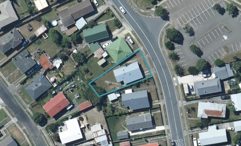 19 Conclusion Street, Ascot Park, Porirua - Carousel 1