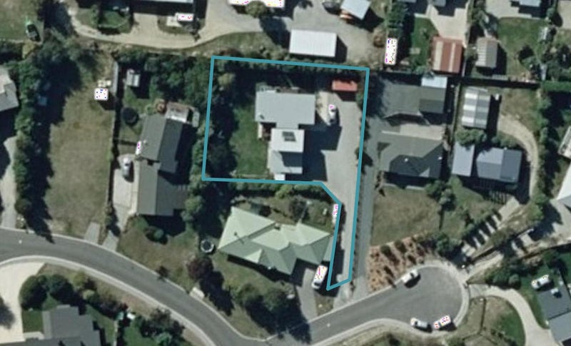 4 Ellie Place, Wanaka - Carousel 1