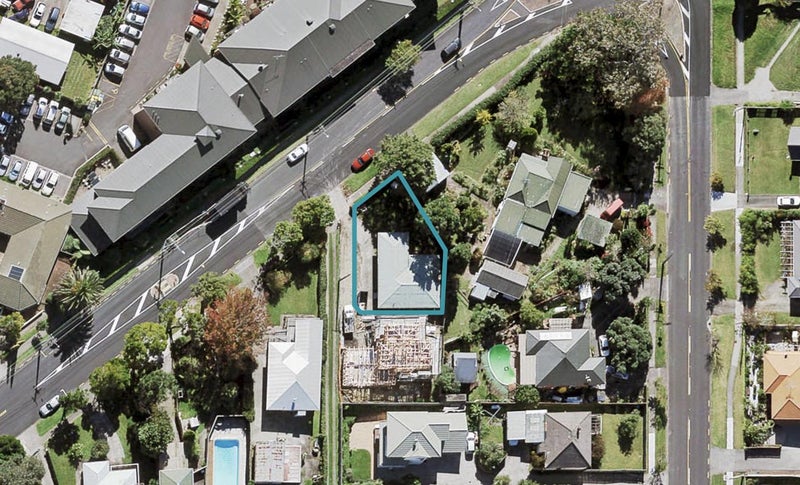 54 Astley Avenue, New Lynn, Auckland - Carousel 1