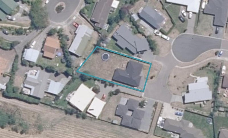 16 Brompton Close, Richmond Heights, Taupo - Carousel 1