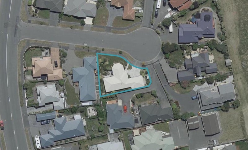 6 Neptune Place, Waimairi Beach, Christchurch - Carousel 1