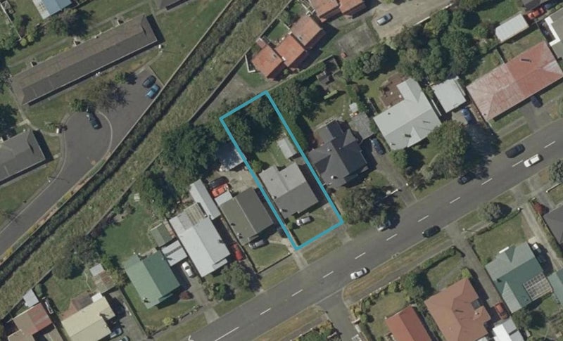 12 Clausen Street, Takaro, Palmerston North - Carousel 1