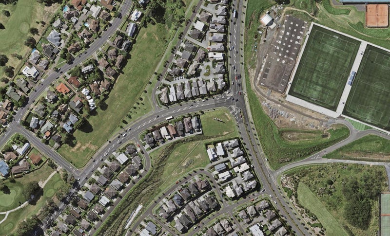 6 Ngahue Drive, Stonefields, Auckland - Carousel 1