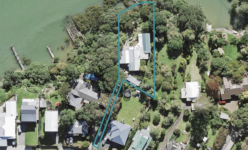 14 Beach Haven Road, Beach Haven, Auckland - Carousel 1