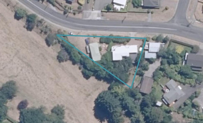 23 Hawai Street, Two Mile Bay, Taupō - Carousel 1