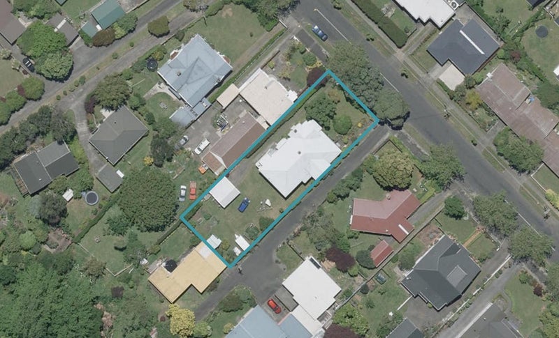 11 Peakes Road, Saint Johns Hill, Whanganui - Carousel 1