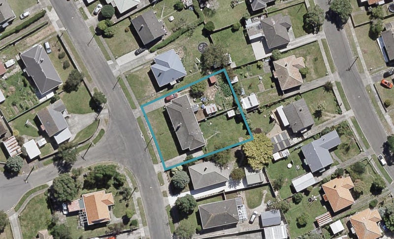 18 Pringle Street, Taita, Lower Hutt - Carousel 1
