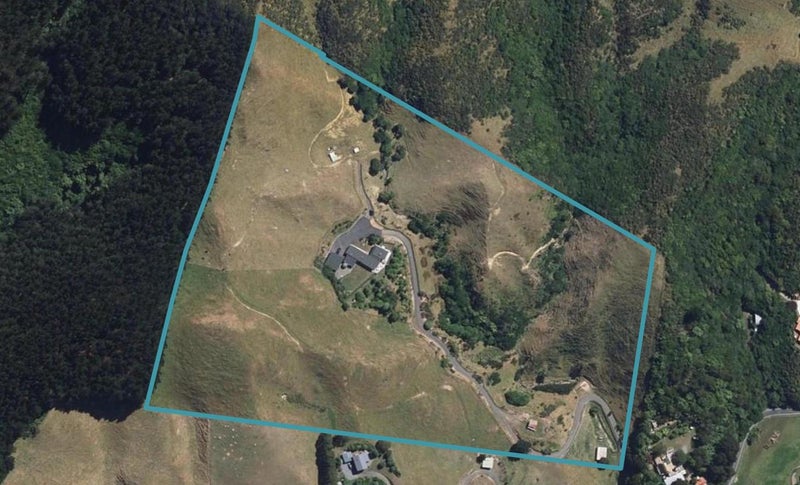 359 Takapu Road, Takapu Valley, Wellington - Carousel 1