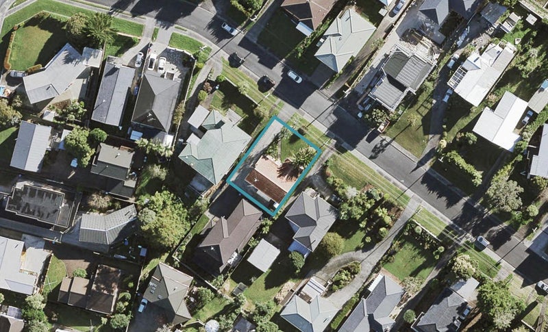5 Stanton Terrace, Lynfield, Auckland - Carousel 1