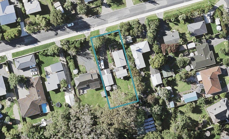 15 Third View Avenue, Beachlands, Auckland - Carousel 1
