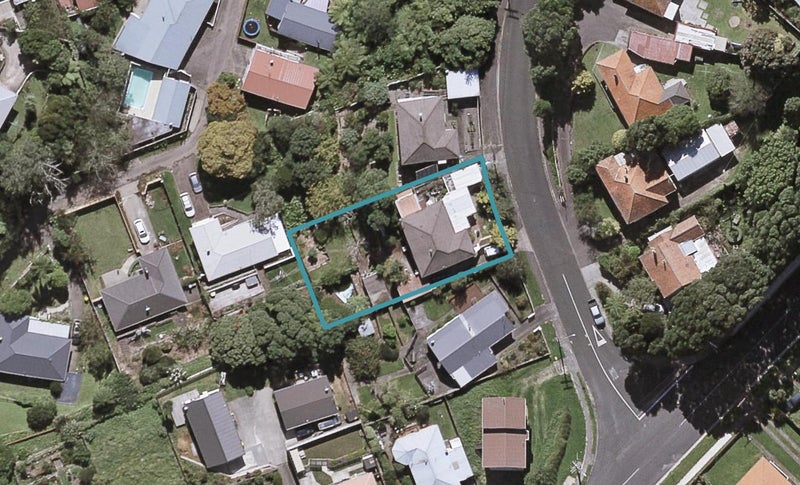 120 Glenpark Avenue, Frankleigh Park, New Plymouth - Carousel 1