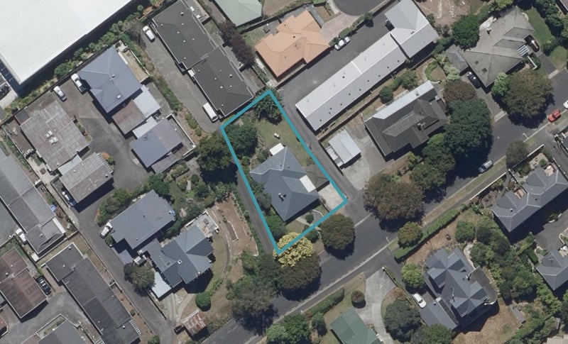 8 Radnor Street, Hamilton Central, Hamilton - Carousel 1