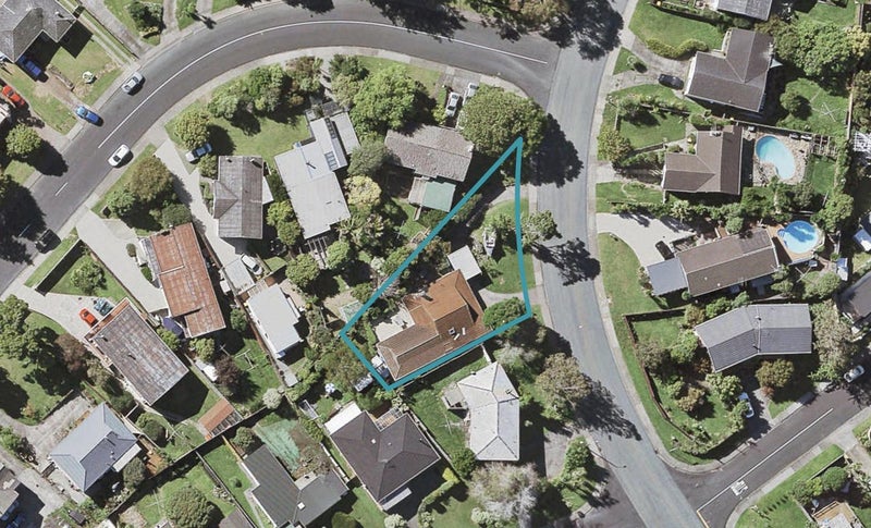 25 Finnerty Avenue, Howick, Auckland - Carousel 1