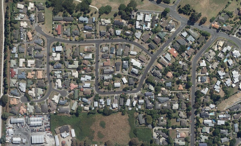 20 Gilbass Avenue, Hamilton Lake, Hamilton - Carousel 1