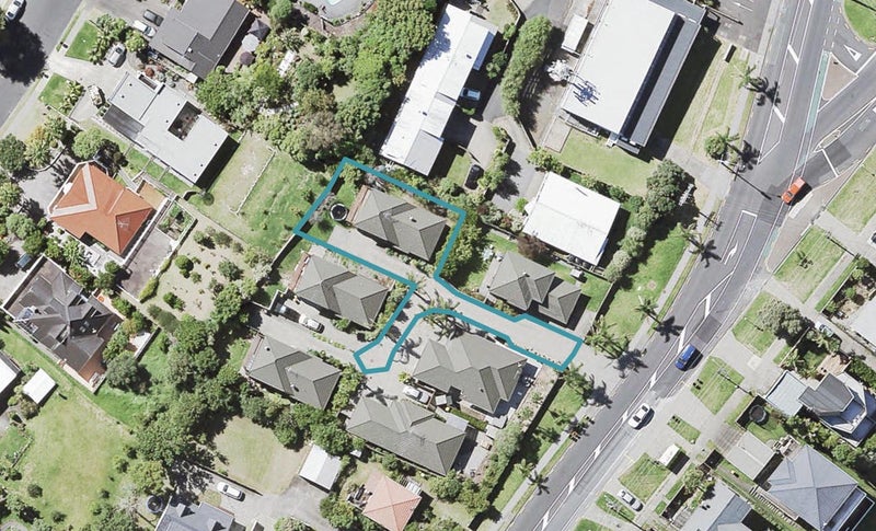 626C Beach Road, Browns Bay, Auckland - Carousel 1