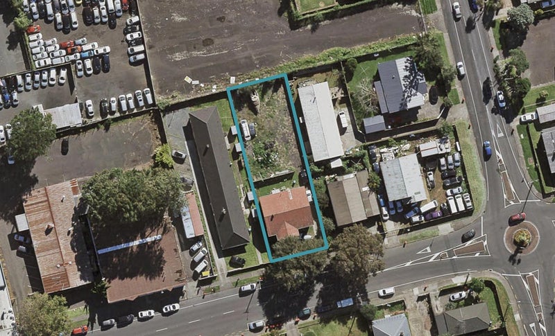 32 Avenue Road, Otahuhu, Auckland - Carousel 1