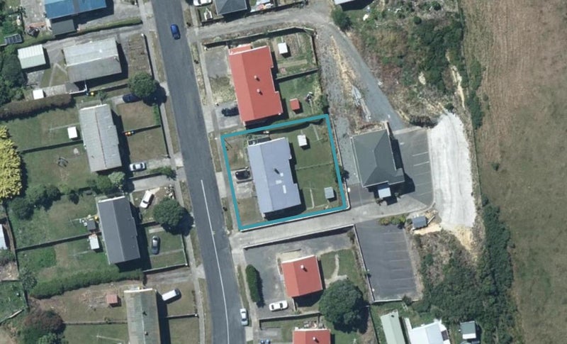 62 Waihora Crescent, Waitangirua, Porirua - Carousel 1