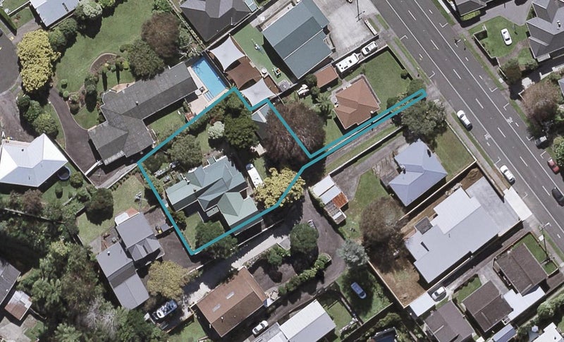 162A Mangorei Road, Merrilands, New Plymouth - Carousel 1