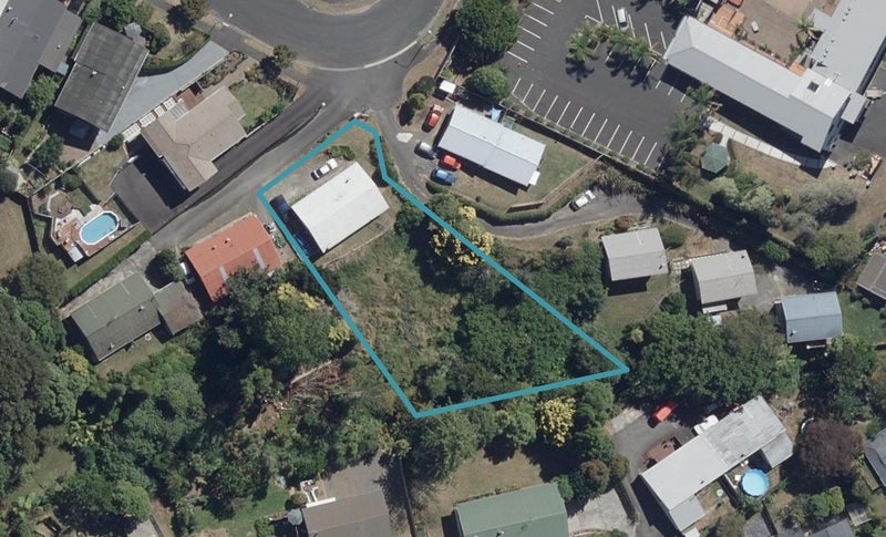 23 Resthill Crescent, Glenview, Hamilton - Carousel 1