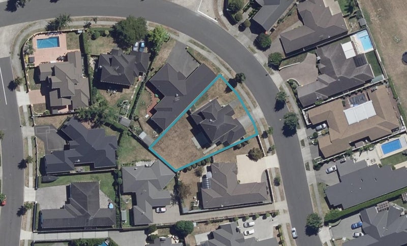 12 Darjon Drive, Huntington, Hamilton - Carousel 1