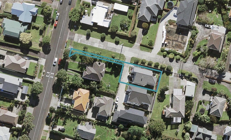 1A Garden Place, Mount Eden, Auckland - Carousel 1