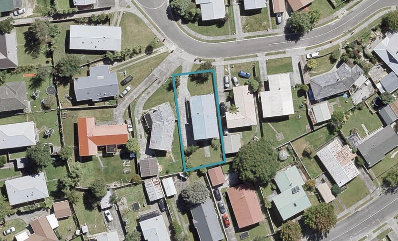 11 Blueberry Grove, Timberlea, Upper Hutt - Carousel 1