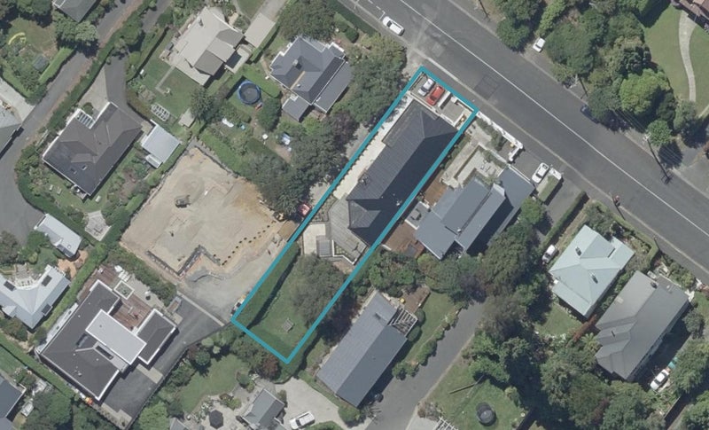 75 Cannington Road, Maori Hill, Dunedin - Carousel 1