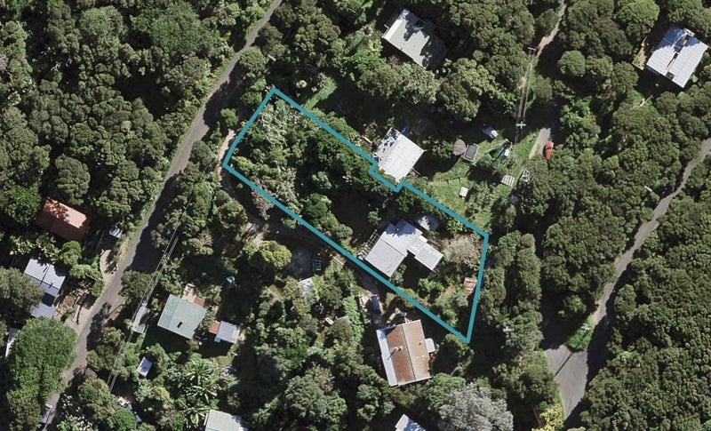 32 Glen Brook Road, Omiha, Waiheke Island - Carousel 1