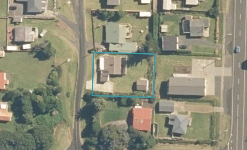 13 Tainui Street, Mōkau - Carousel 1