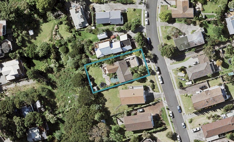 92 Langana Avenue, Browns Bay, Auckland - Carousel 1